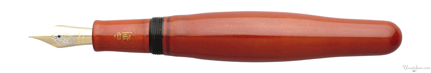 Danitrio Byakudan-nuri in Red on Hyotan Fountain Pen