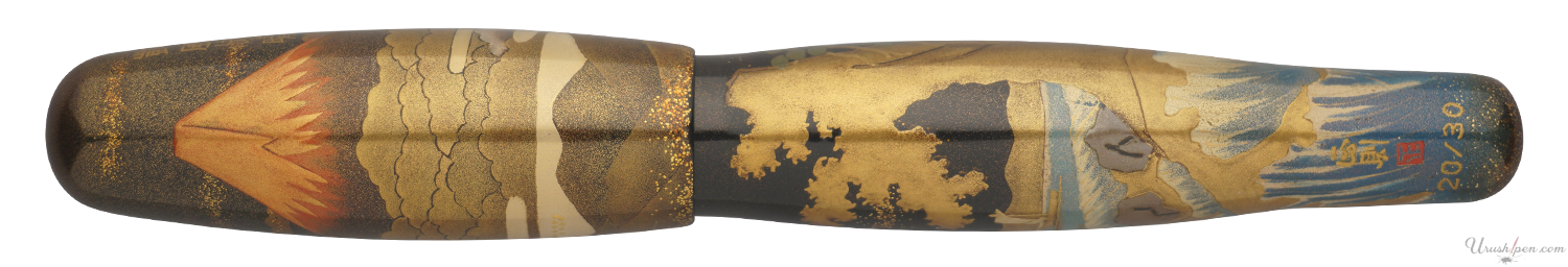 Danitrio Red Fuji & The Sea Maki-E on Hyotan Fountain Pen