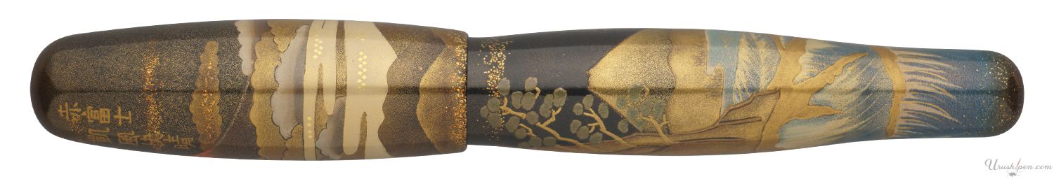 Danitrio Red Fuji & The Sea Maki-E on Hyotan Fountain Pen
