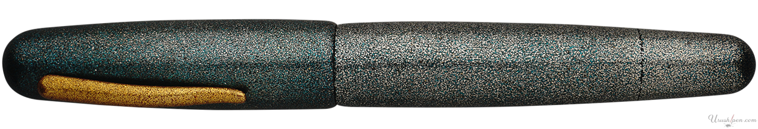 Danitrio Ishimeji in Blue Green on Mikado Fountain Pen