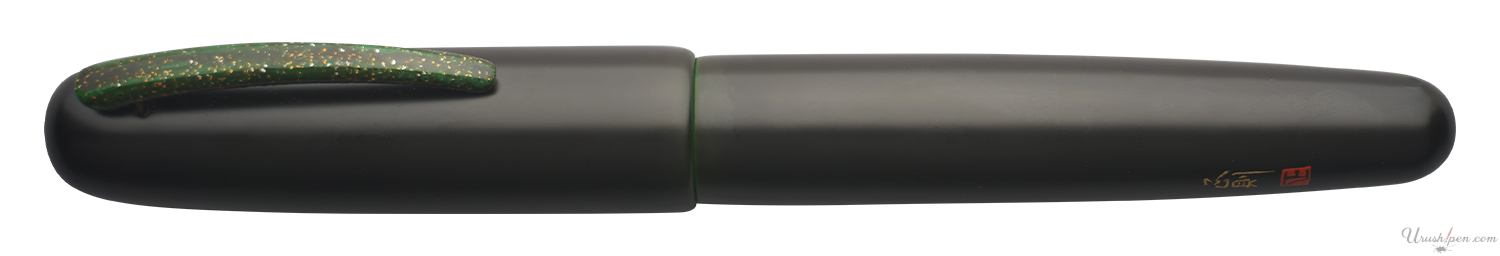 Danitrio Irokeshi-dame in Green on Takumi Fountain Pen