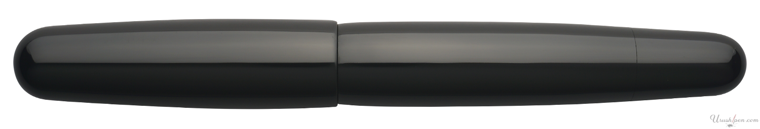 Danitrio Roiro-migaki in Black on Mikado Fountain Pen