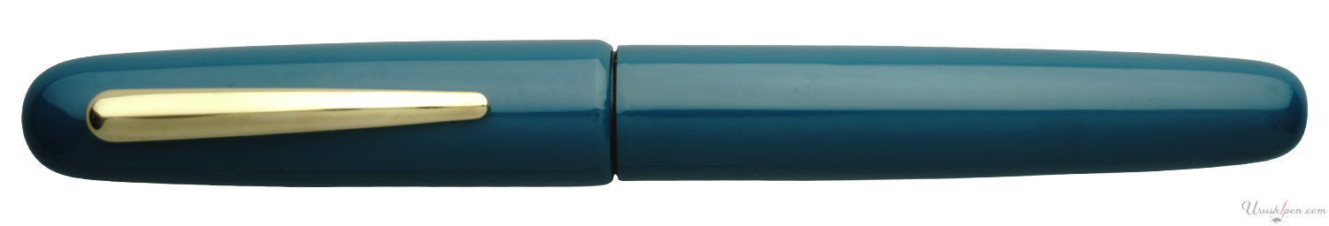 Danitrio Roiro-migaki in Blue on Takumi Fountain Pen