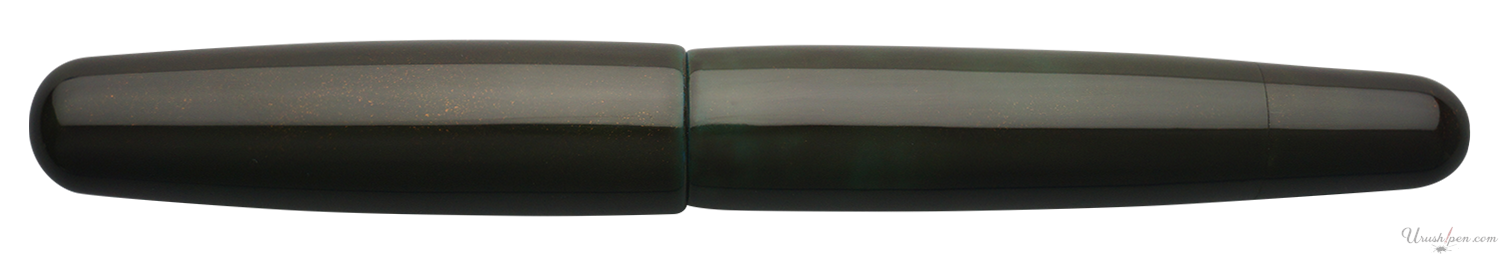 Danitrio Byakudan-nuri in Blue on Mikado Fountain Pen