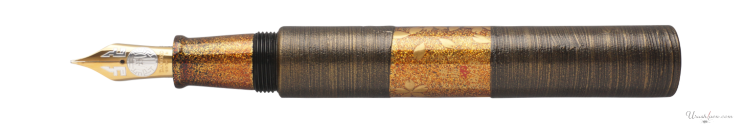 Danitrio Uraraka Beautiful Maki-E on Genkai Fountain Pen