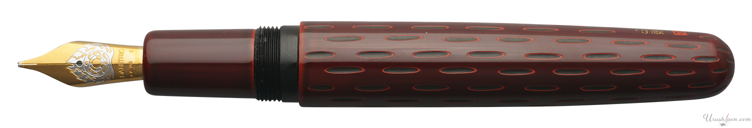 Danitrio Kama-nuri in Red on Takumi Fountain Pen
