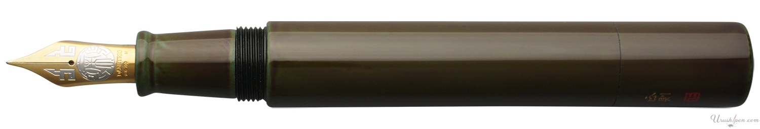 Danitrio Tame-Nuri in Jungle Green on Genkai Fountain Pen