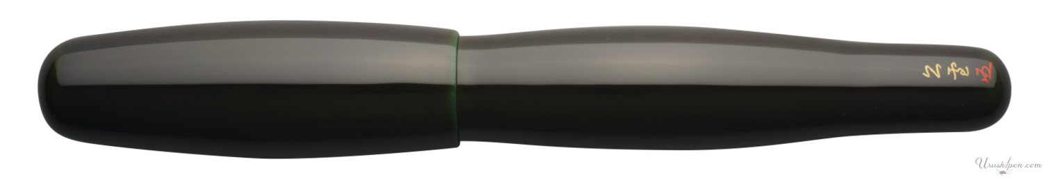 Danitrio Tame-Nuri in Shiso Green on Hyotan Fountain Pen