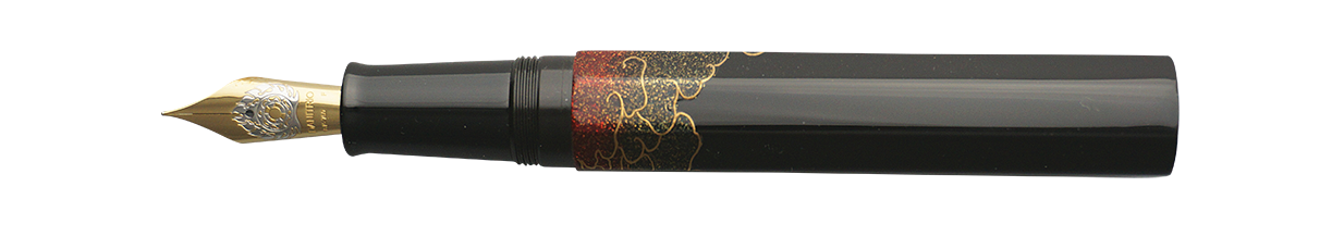 Danitrio Red Mt. Fuji Maki-E on Sho-Hakkaku Fountain Pen Open