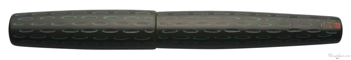 Danitrio Kama-nuri in Green over Black on Mikado Flat-top Fountain Pen