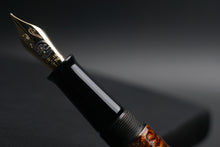Load image into Gallery viewer, ShiZen Dragon&#39;s Descent Taka-maki-e on Ranga M4C Fountain Pen