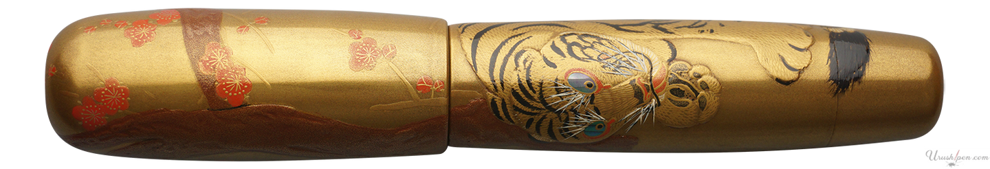 Danitrio Tora-zu Tiger Maki-E on Yokozuna Fountain Pen